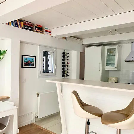 Appartement The Skyview Loft - A Romantic Getaway Paris